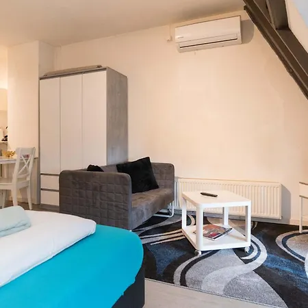 Redlight District Smokers Friendly Private * アムステルダム