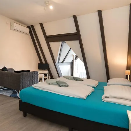 Redlight District Smokers Friendly Private Amszterdam