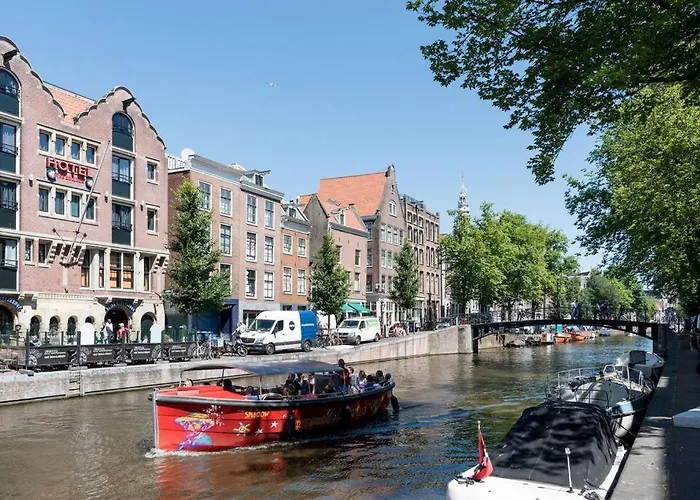 Redlight District Smokers Friendly Private