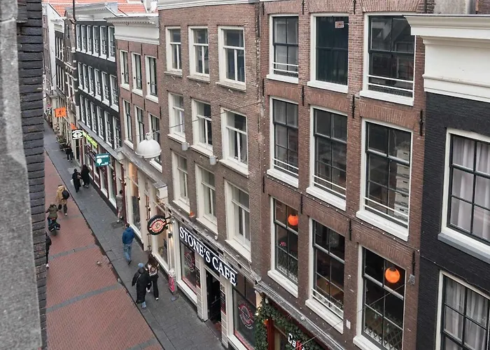 Redlight District Smokers Friendly Private *